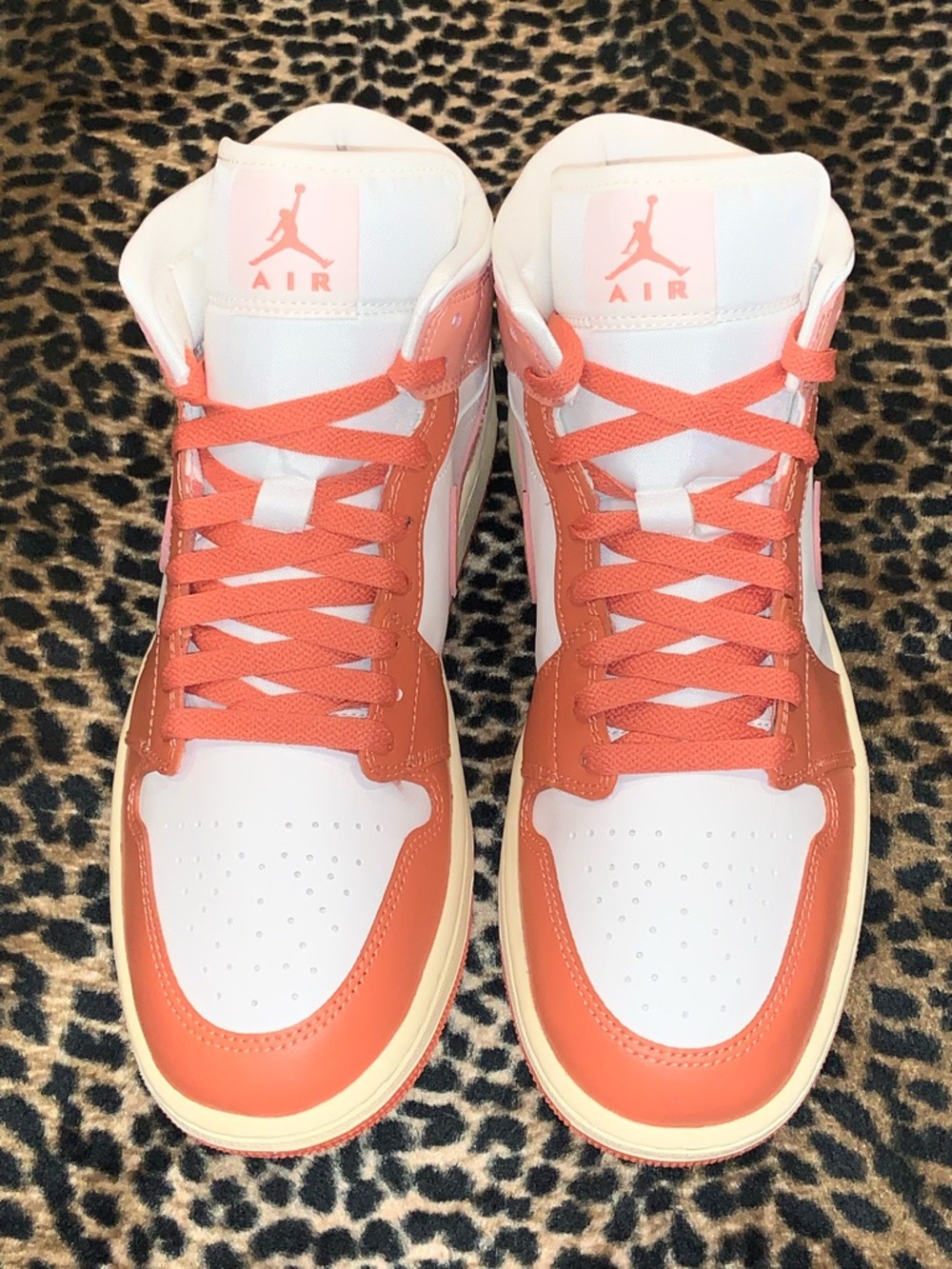 Jordan 1 - Picture 4 of 6